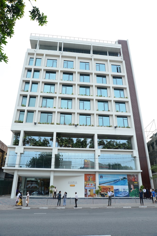 Hotel Anarva Mount Lavinia - Image 1