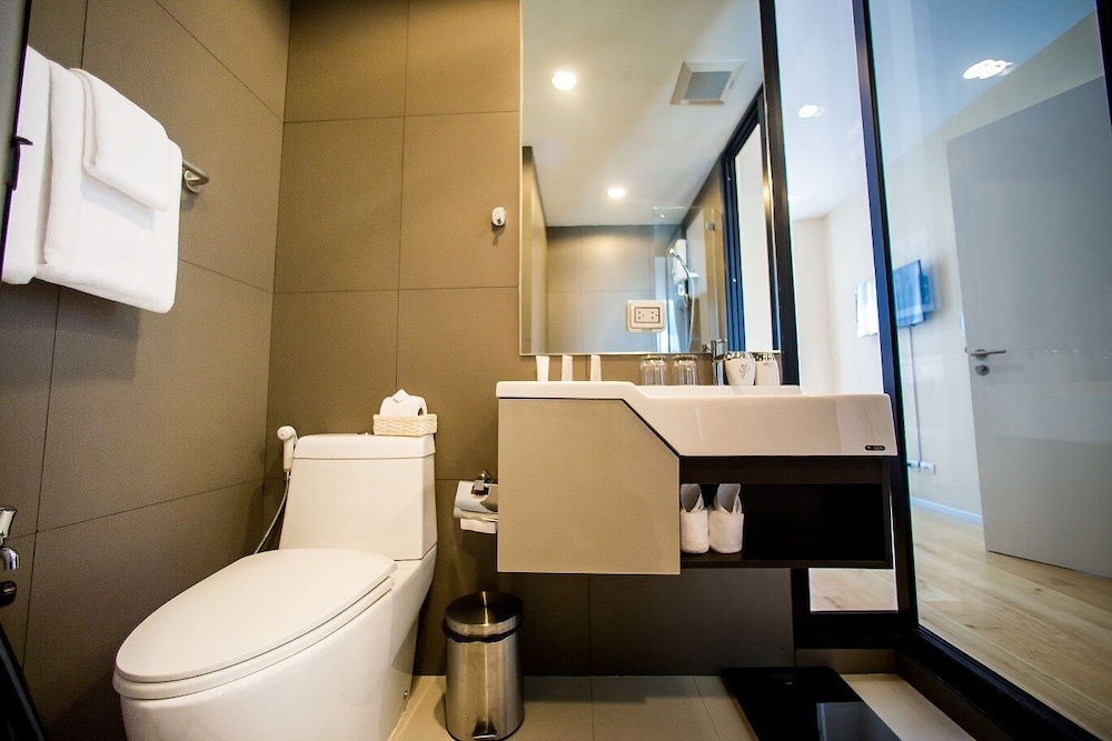 Mövenpick Residences Ekkamai Bangkok 13