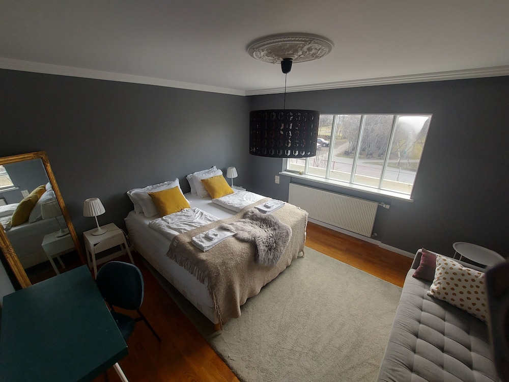 Hotel IG Akureyri - Image 1