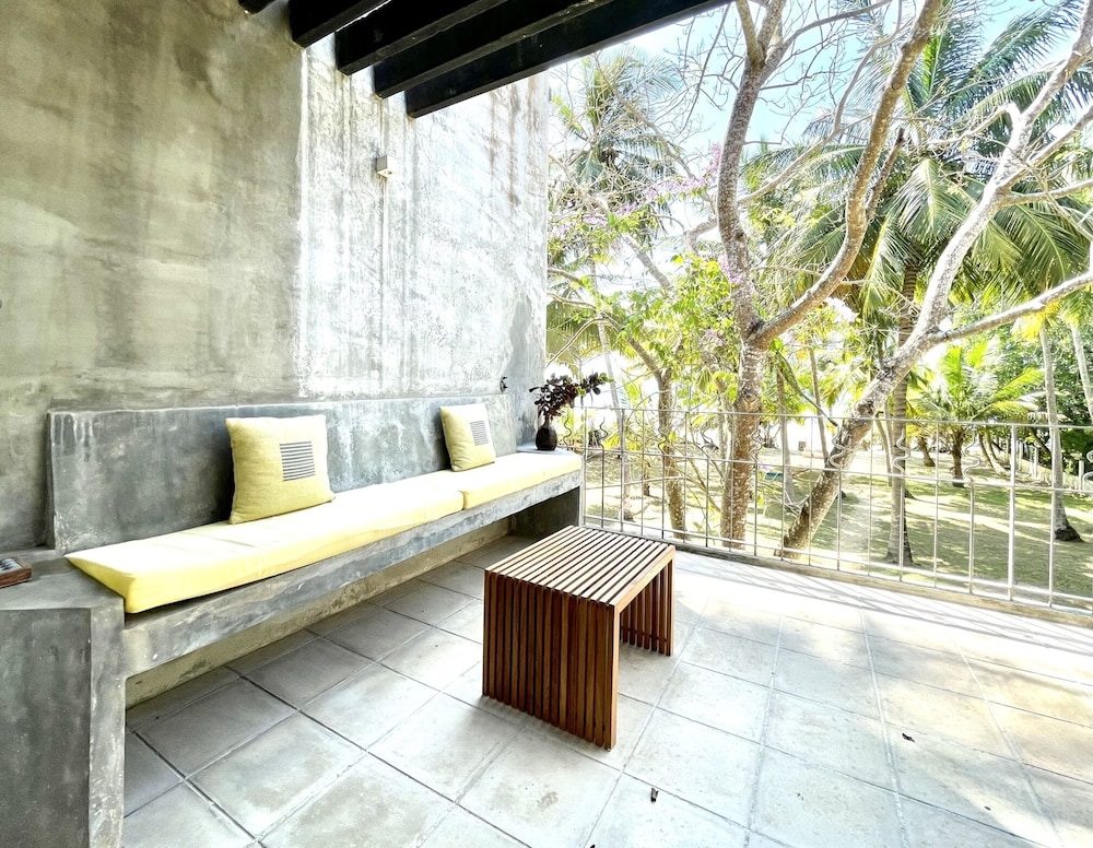 Isana Beach House