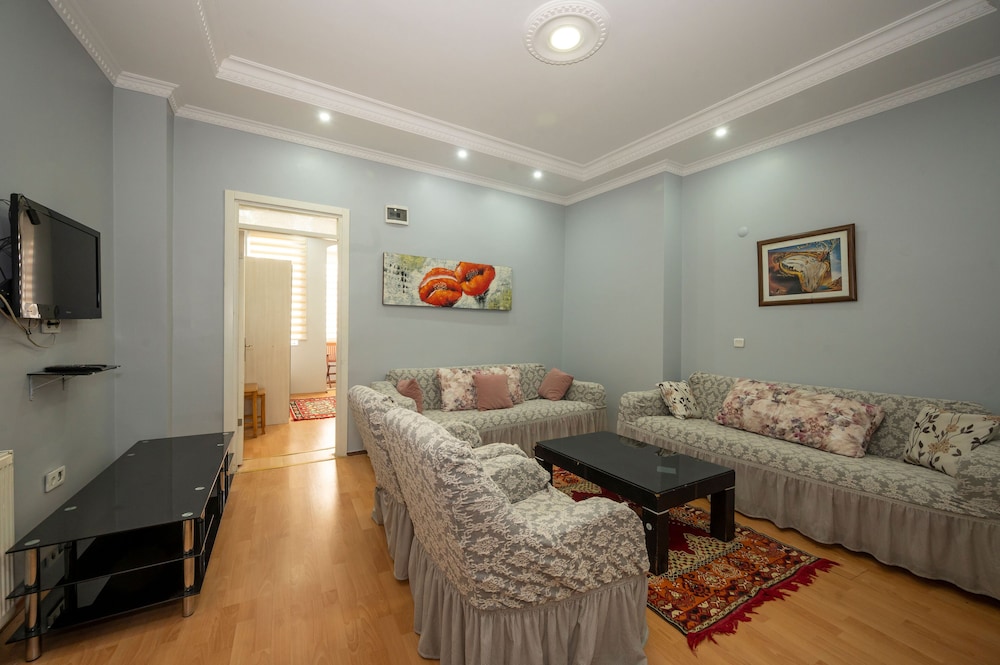 Taksim Suite II