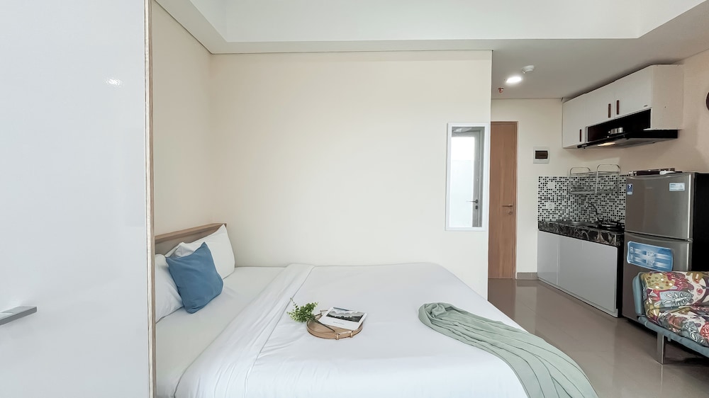 Homey And Best Deal Studio Apartment B Residence