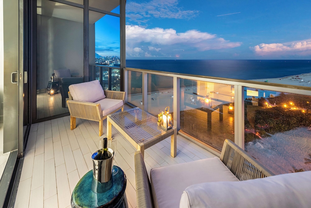 Luxury Vacation Rentals in South Beach by LRMB