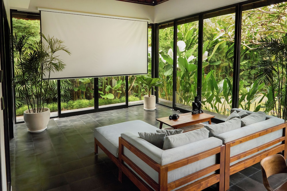 Villa Savaya Canggu Batu Bolong