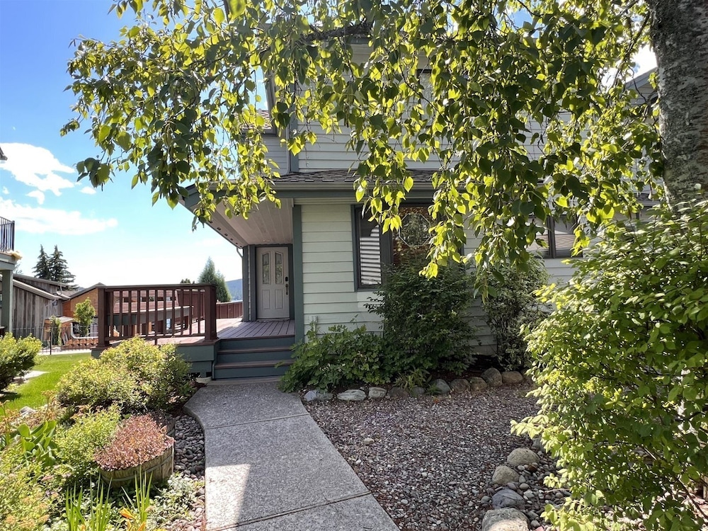 Mh116 Mountain Harbor Cottage by the Lake view 3