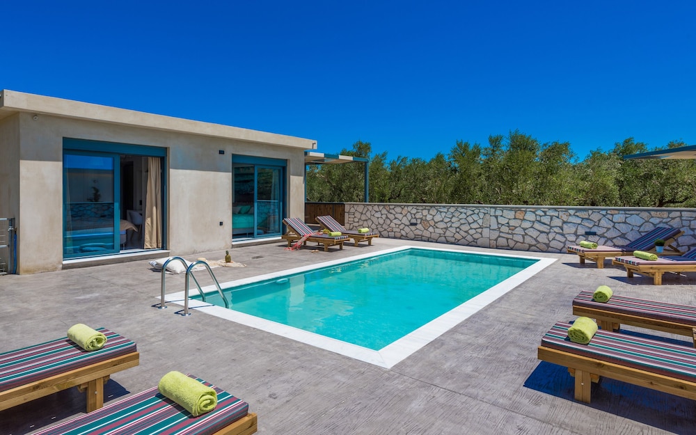 Natura Verde Villas