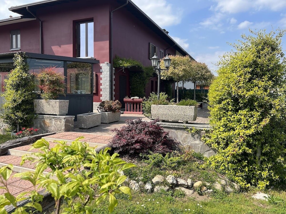 Villa Rosy B&B