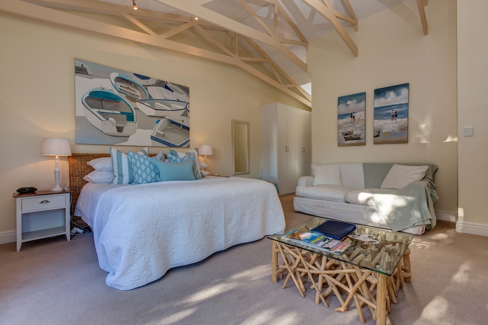 Amanzi Island Boutique Hotel