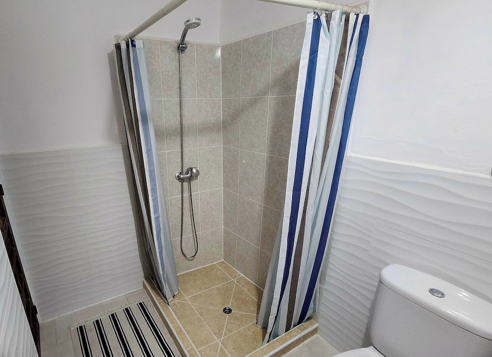 Casita-1 To 7guests-private/pool-patio-bbq-parking