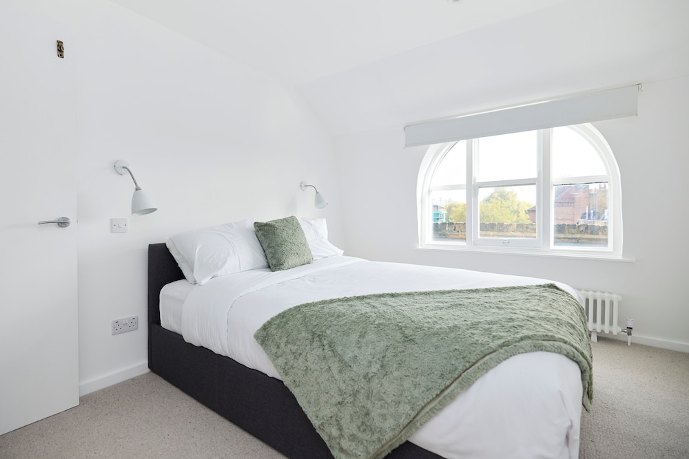 The Kennington Wonder - Bright 2bdr Flat With Rooftop Terrace