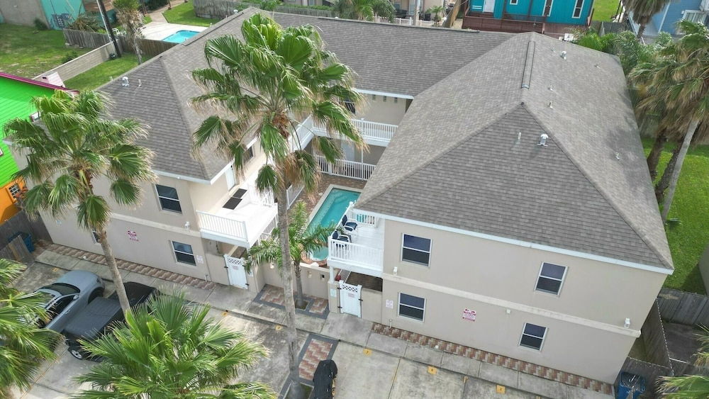 Los Cabos Ii #4 2 Bedroom Condo by RedAwning view 5