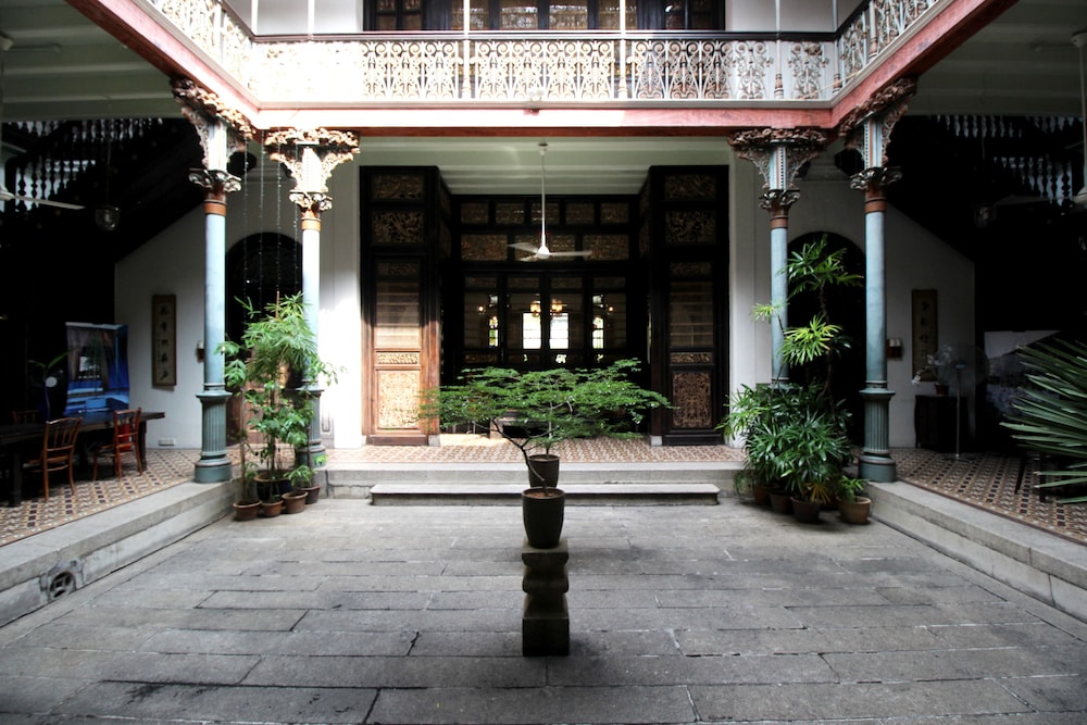 Cheong Fatt Tze - The Blue Mansion 90