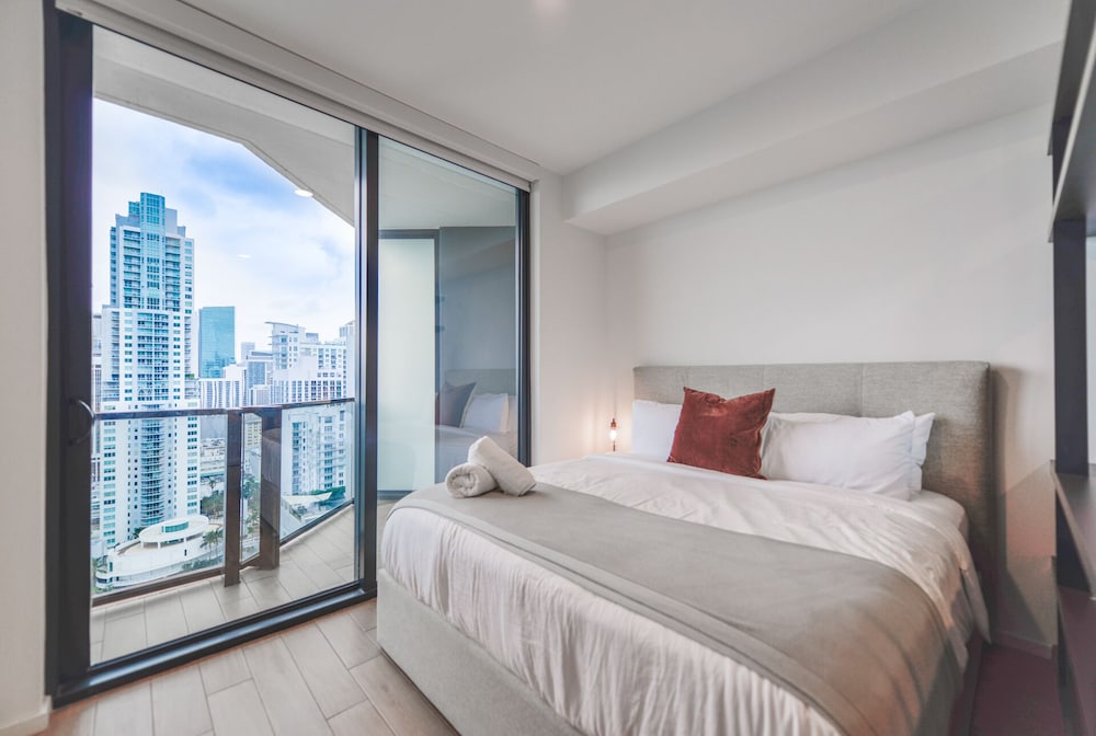 Extraordinary Studio with Amazing Views