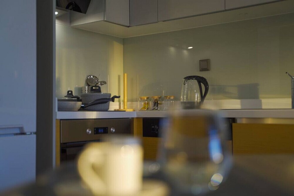 Modern 1 1 Apartment With Terrace - Core Living