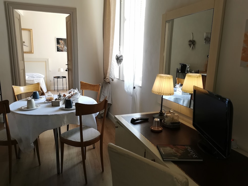 AriediParma - Rooms & Apartments