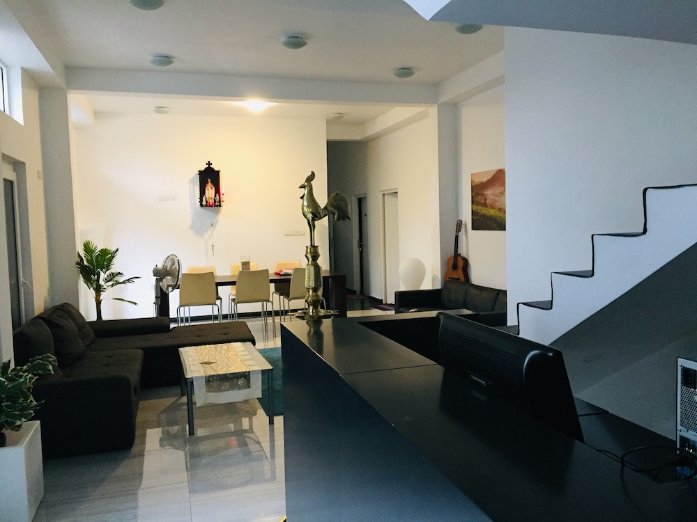 Villa Sarah view 2