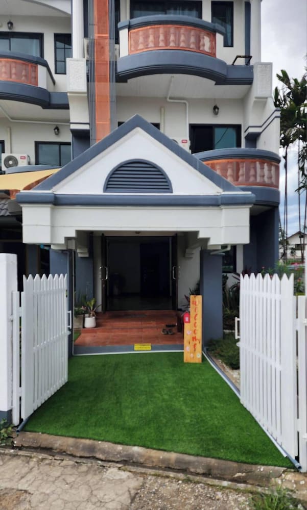HomeyMaeKha Hostel Chiangmai
