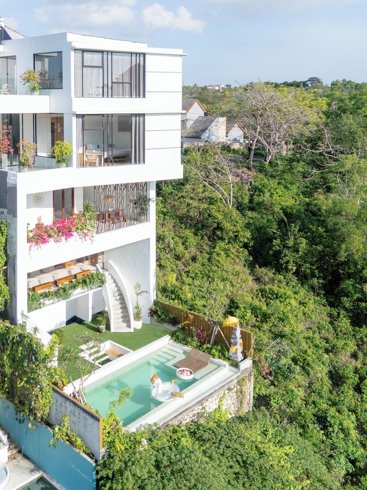 Villa Cliffo by Premier Hospitality Asia