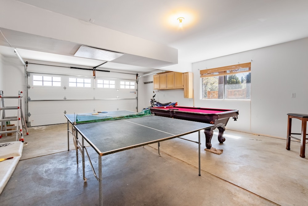 Endless View Lodge by Avantstay Incredible Views Close To Bear Mountain Ski Resort w Hot Tub