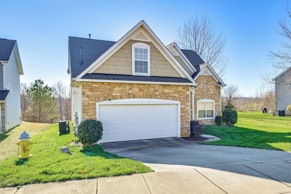 6 Mi to Charlotte Motor Speedway: Home w/ Fire Pit
