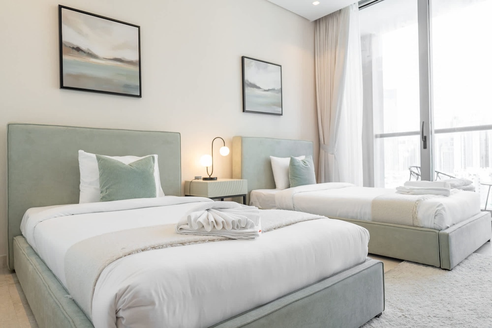 3 Bedroom Apartment in Sterling West With Full Burj Khalifa Views