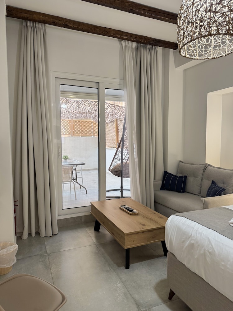 Chic Centre Suites Athens