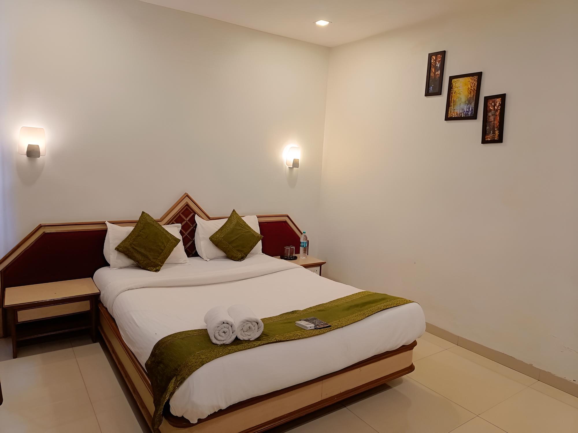 Hotel Jambhale Palace
