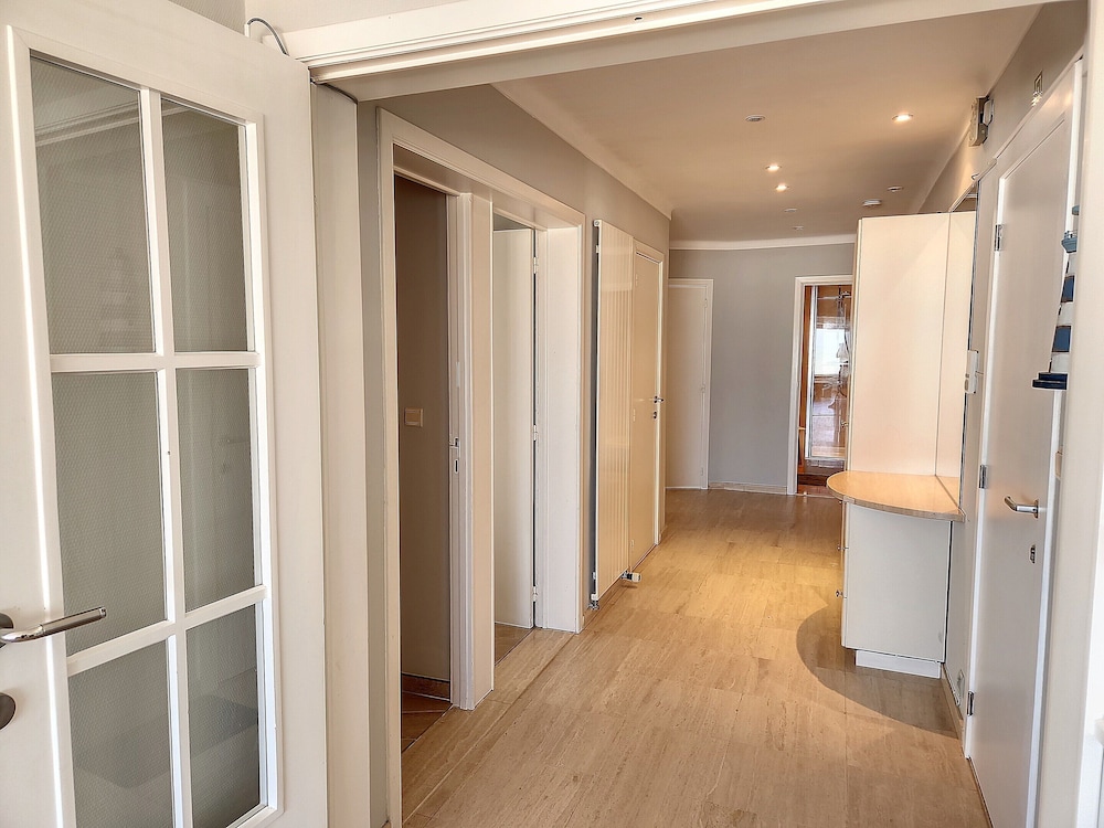 Apartment Albertstrand With Stunning Seafront View