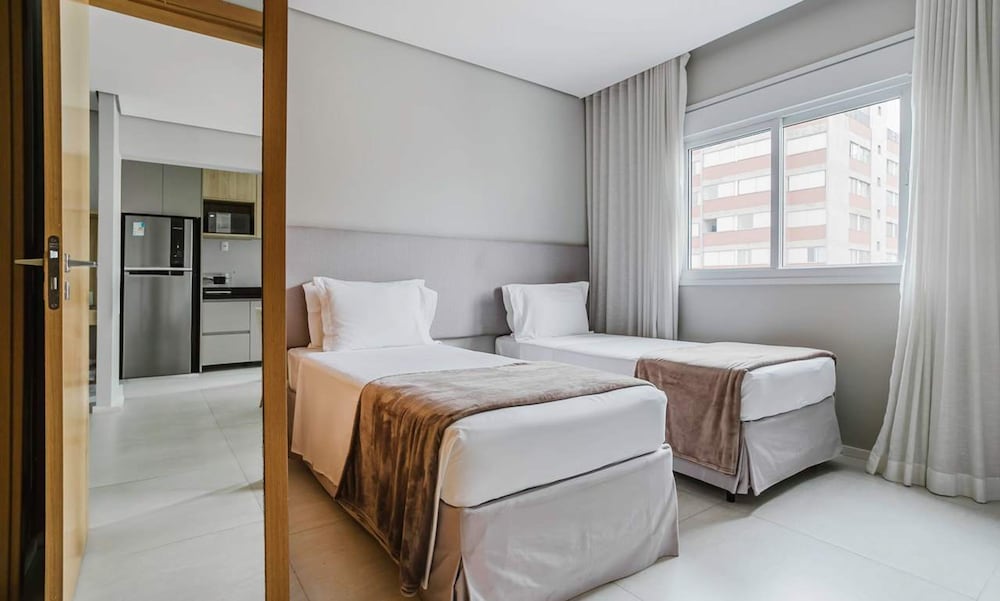 Olimpia Style Spacious 2 BR in Vila Olimpia