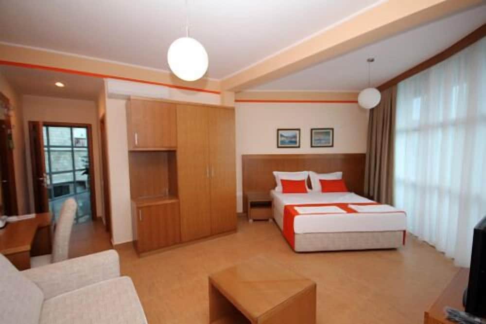 Apartments Deus
