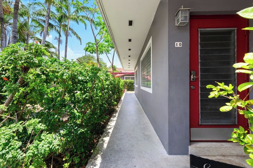 1BR Studio w/ Parking, Pet Friendly & BBQ Area