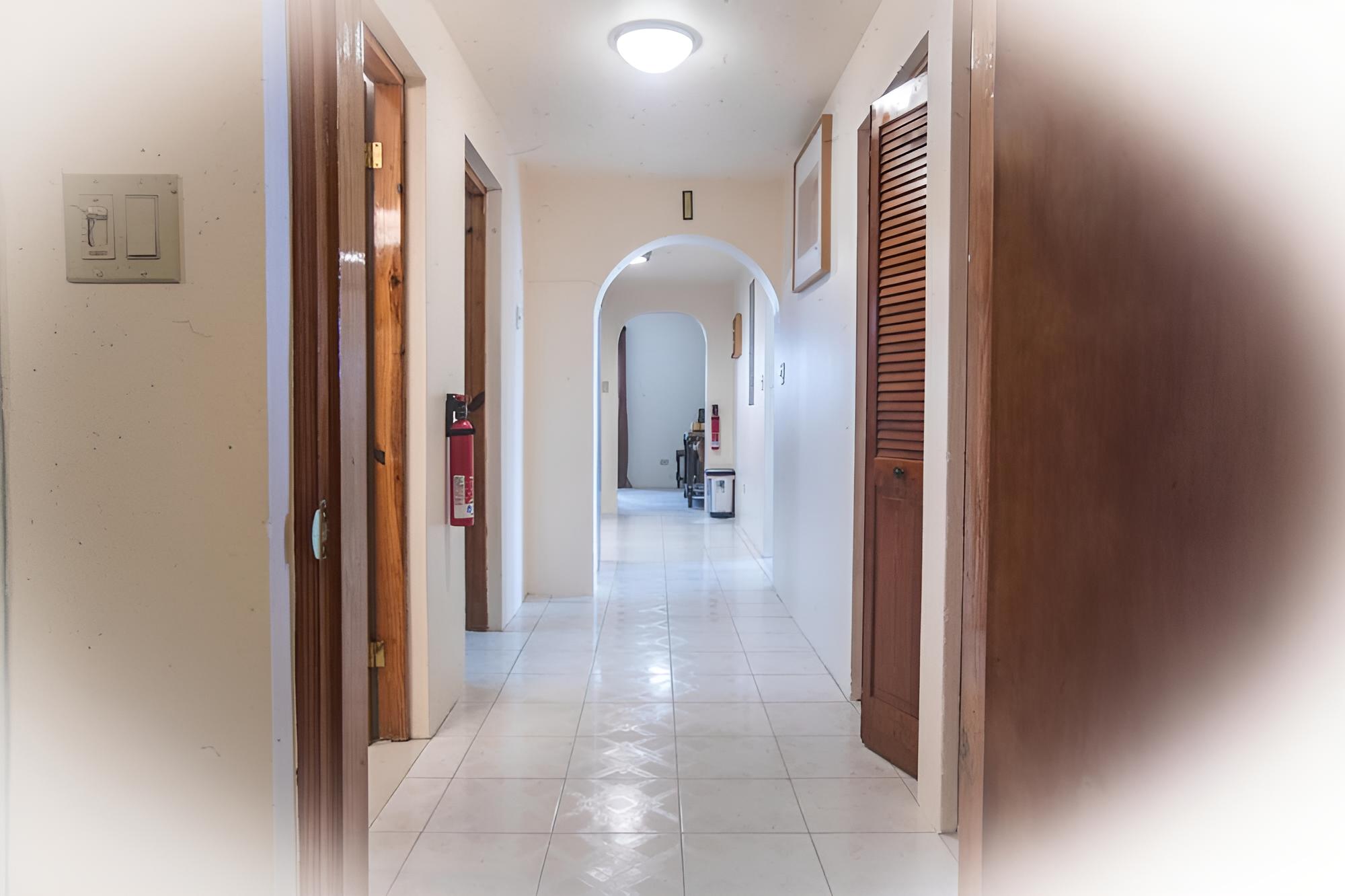 Bermuda Vacations - Tucks Paradise - Minutes to Beaches - Property Image 2