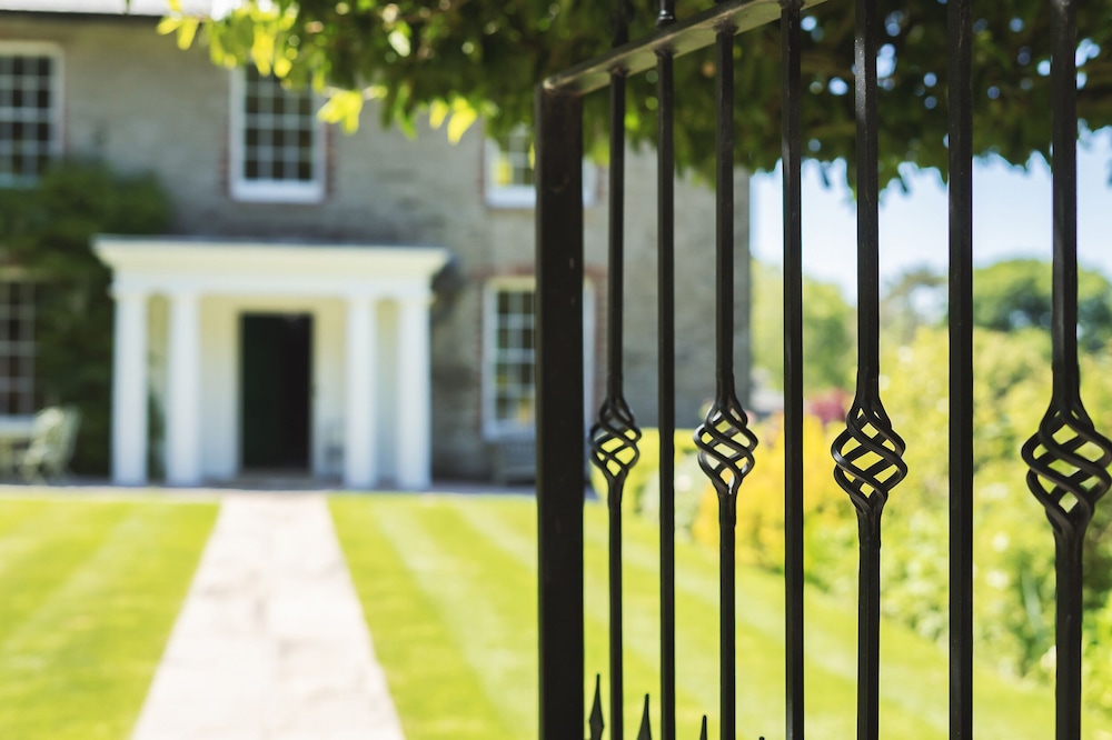 Gitcombe House