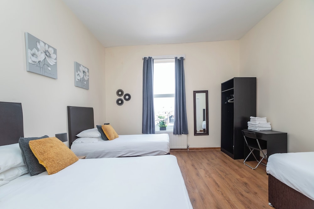 Cityscape Retreat in Newcastle
