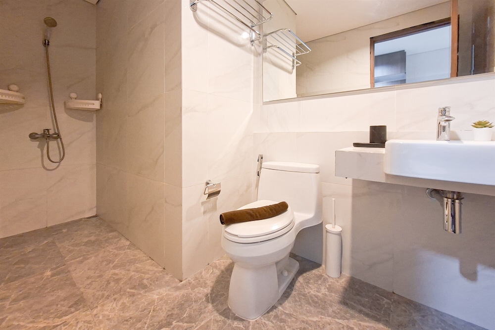 Modern 1Br Near Ikea At The Smith Alam Sutera Apartment