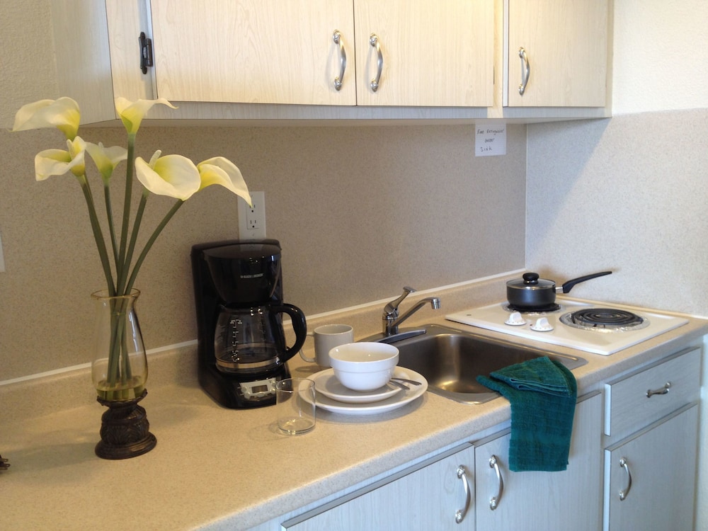 Crystal Beach Motor Inn