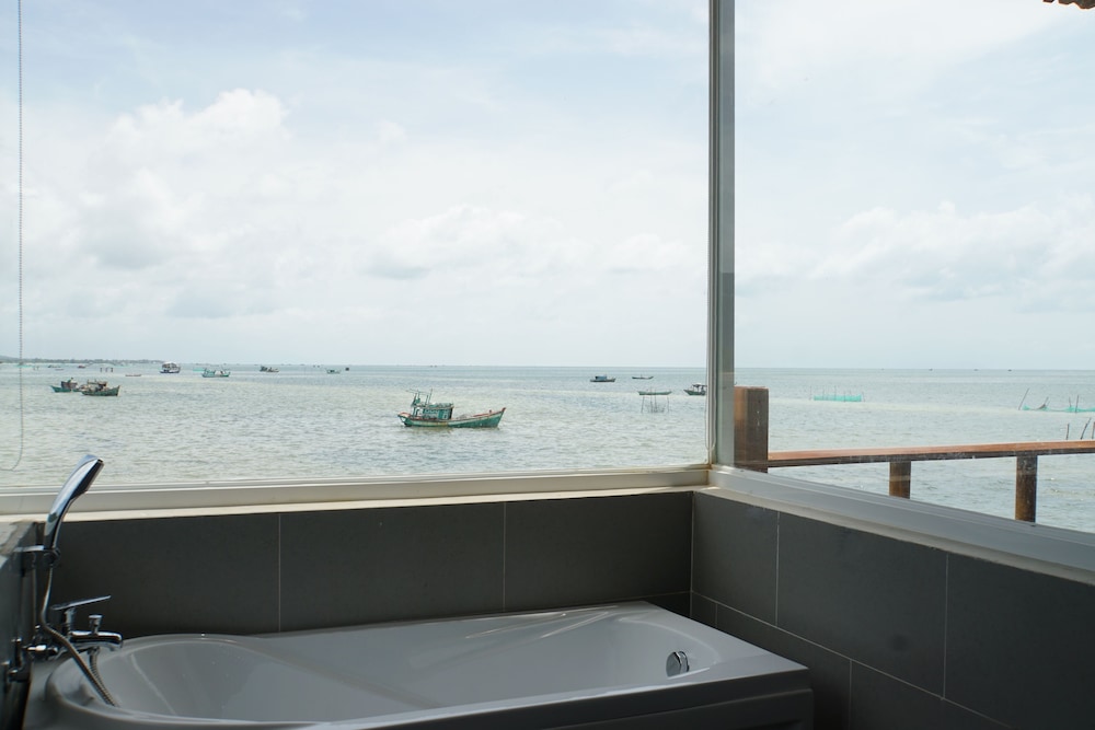 The Pier Phu Quoc Resort