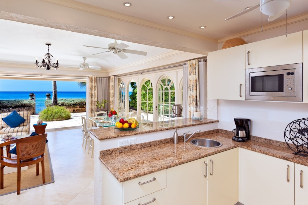 Enchanting Beachfront Retreat - Leamington Cottage 1 Bedroom Villa by Blue Sky Luxury view 4