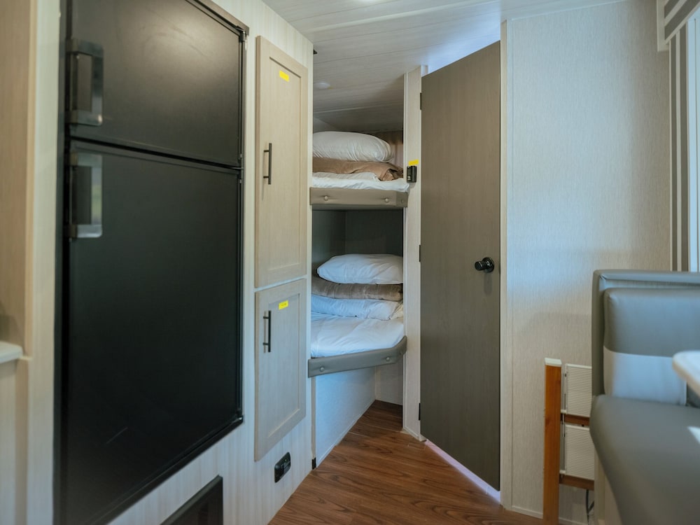 Gramercy Village Yamanakako