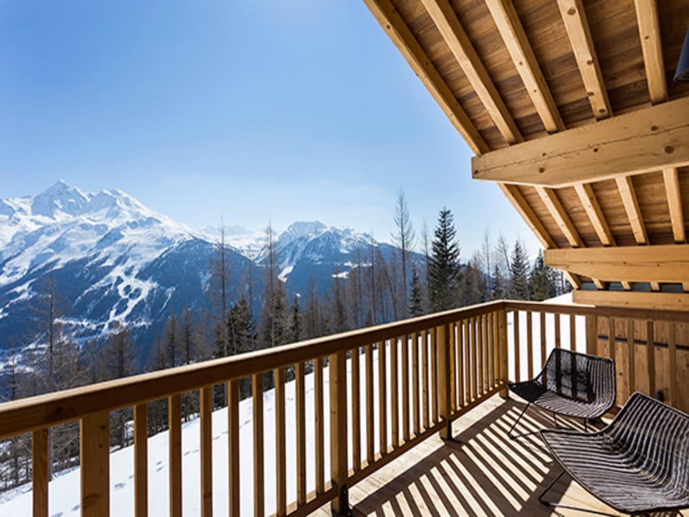 Apartment in La Rosiere With Ski Access