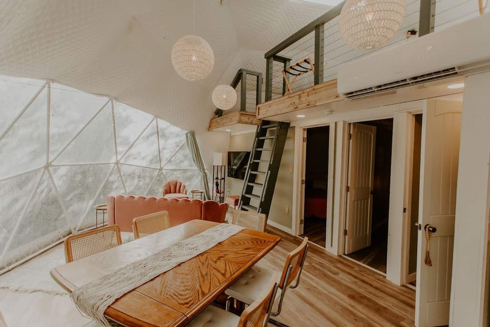 Slate Crossing Creekside Dome