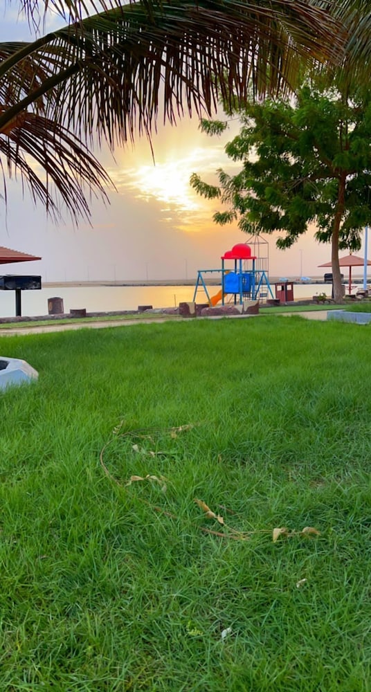 Hotel & Resort Golden Marina Yanbu فندق ومنتجع جولدن مارينا ينبع إدارة وتشغيل شركة منتجع المرسى الذهبي