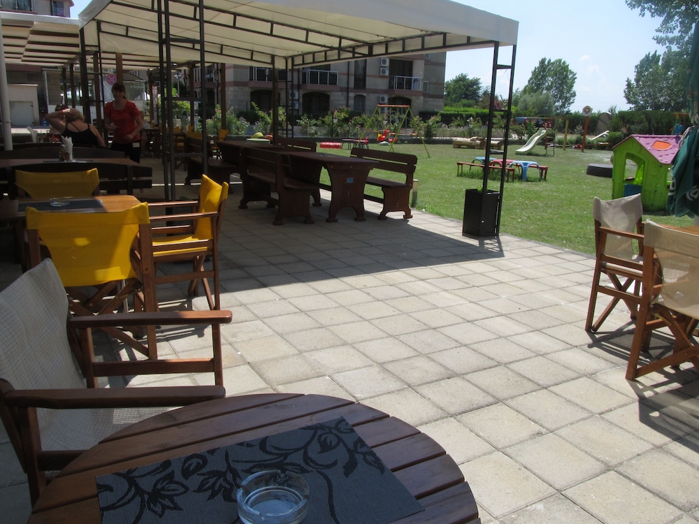 Nessebar Vacations - Aparthotel Cote dAzure - Property Image 9