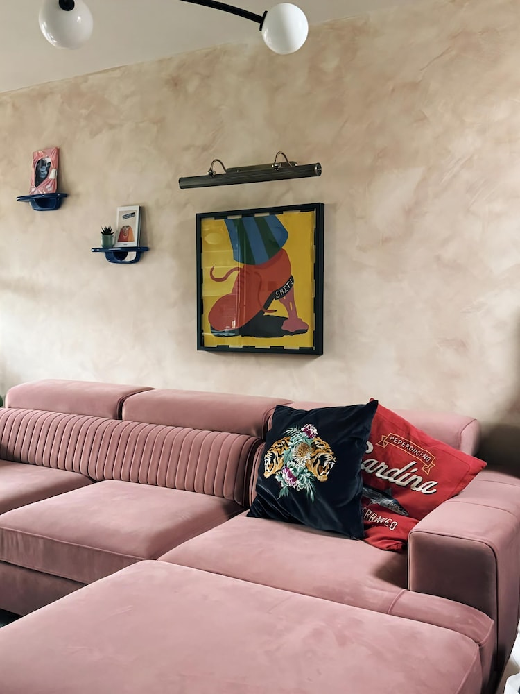 Peaceful & Unique Maisonette in Central London