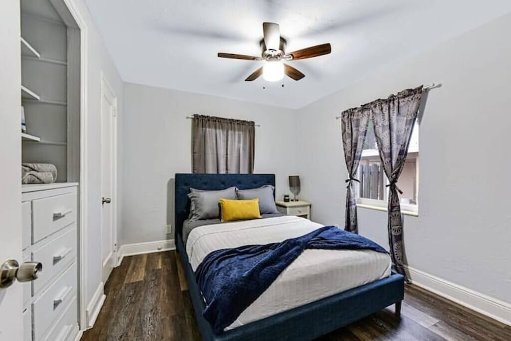 2908 Hollywood in Hollywood view 5