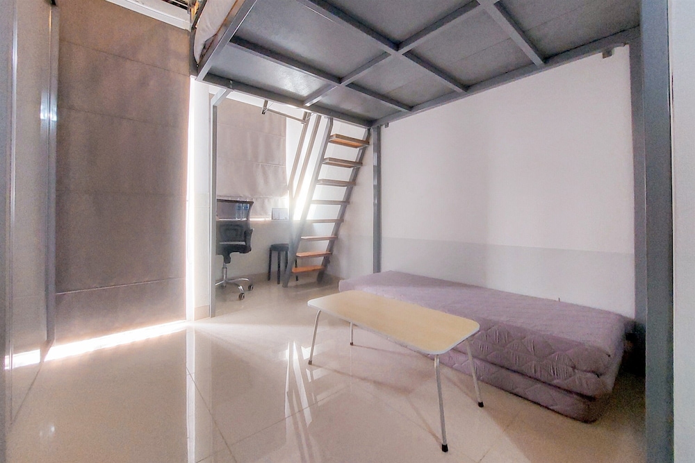 Fully Furnished Studio With Mezzanine Bed At Serpong Garden Apartment