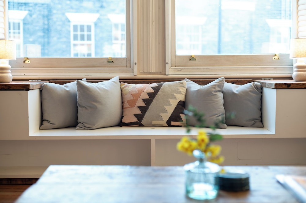 VESTO Three Bedroom Apartment in Clapham