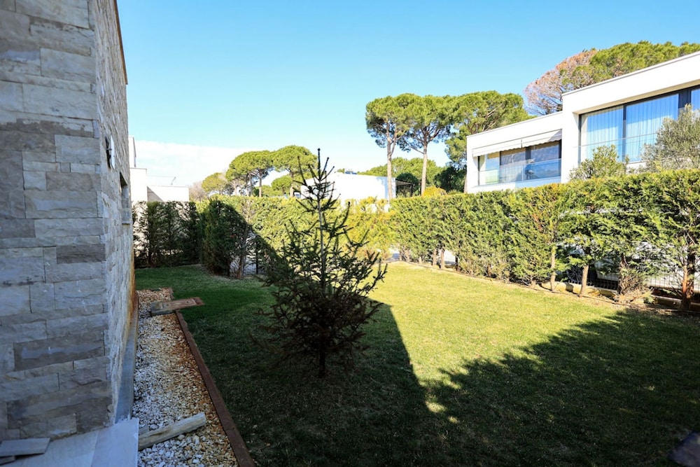 Sanpietro Vacation Villa 005