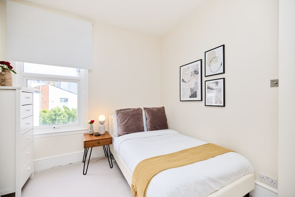 The Fulham Arms - Elegant 3bdr Flat With Terrace