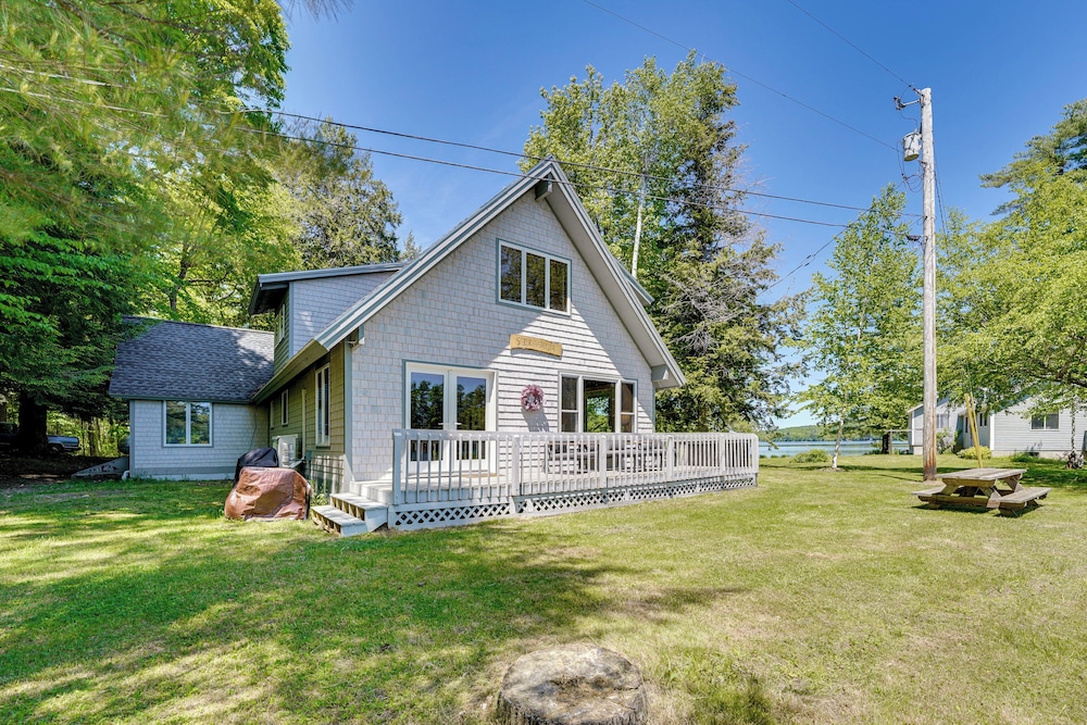 Annabessacook Lake Retreat w/ Deck: Pets Welcome!